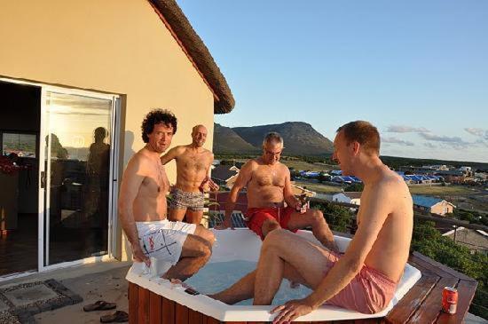 The Roundhouse Guesthouse De Kelders Pokój zdjęcie