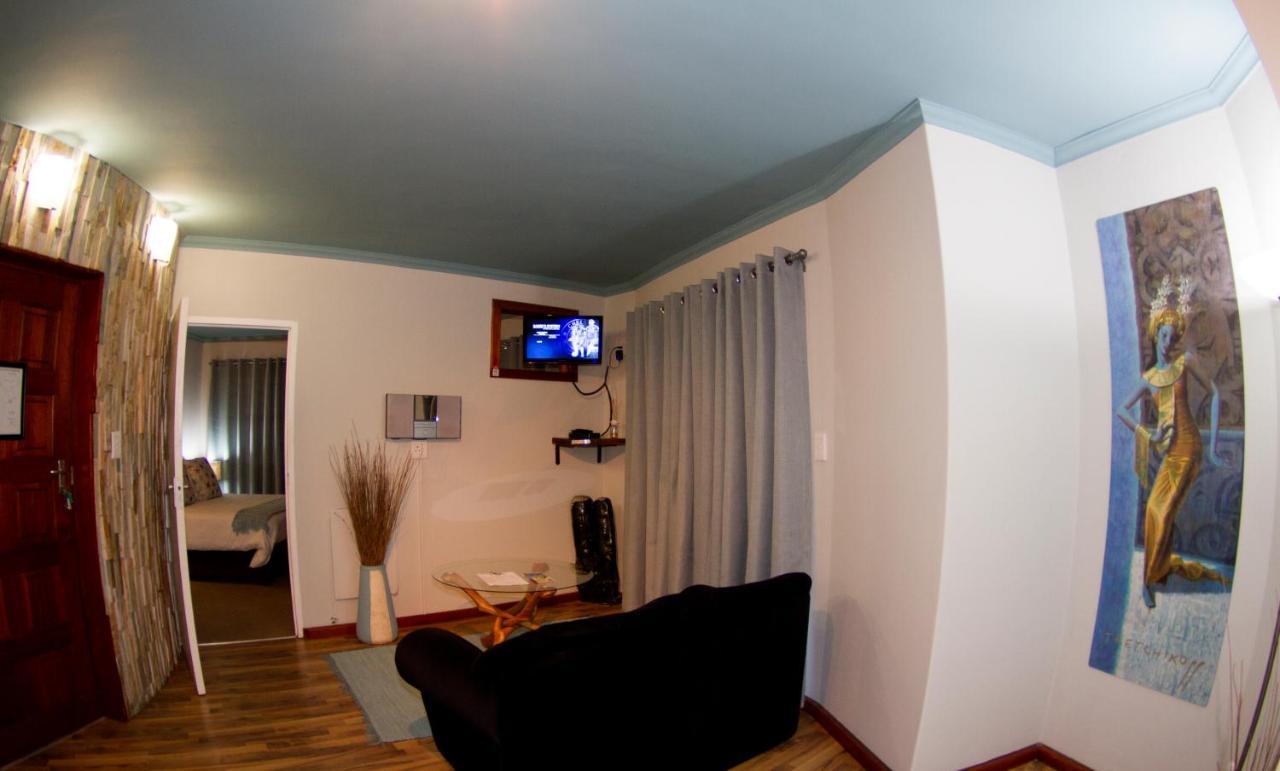 The Roundhouse Guesthouse De Kelders Zewnętrze zdjęcie